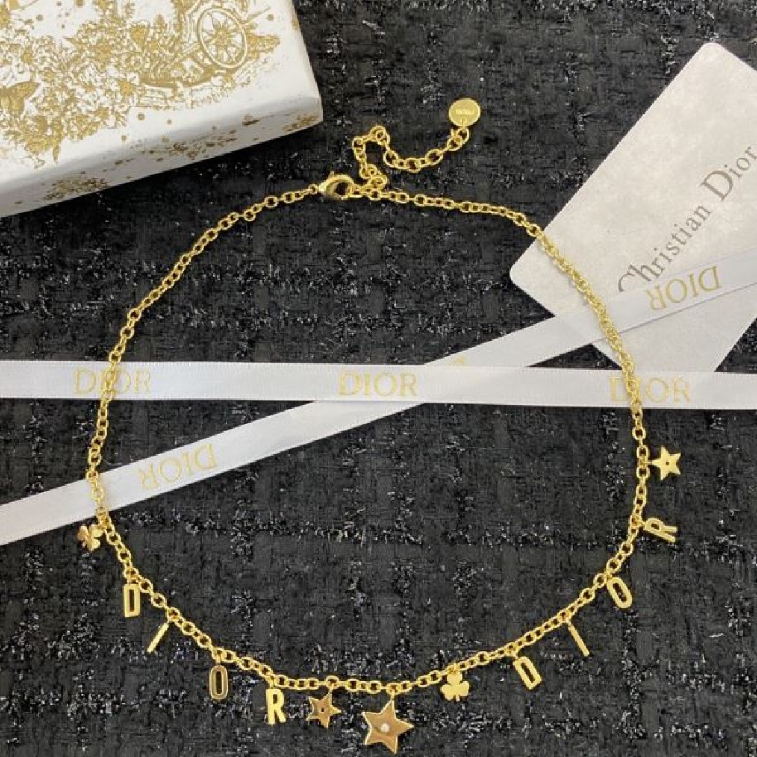 ディオール コピー ネックレス ロゴ スタイリッシュなスタイル DIOR