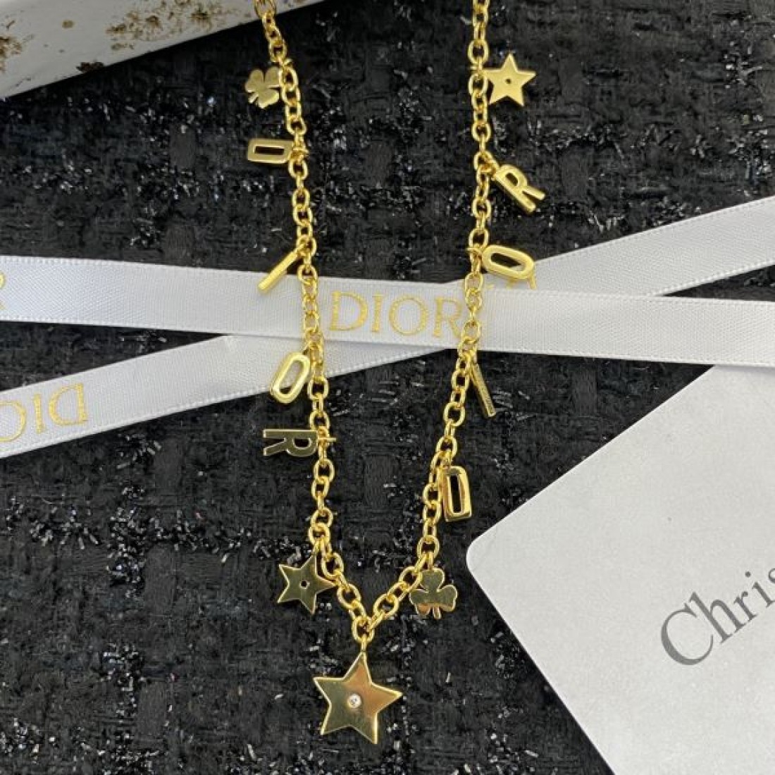 ディオール コピー ネックレス ロゴ スタイリッシュなスタイル DIOR