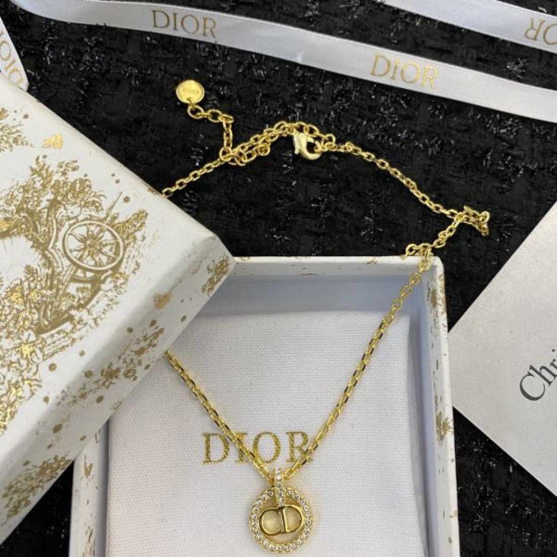 ディオール コピー ネックレス ロゴ 大流行新ブランドアイテム DIOR