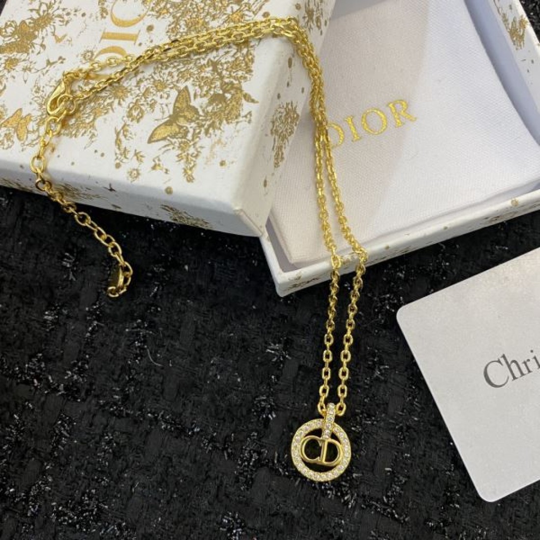 ディオール コピー ネックレス ロゴ 大流行新ブランドアイテム DIOR