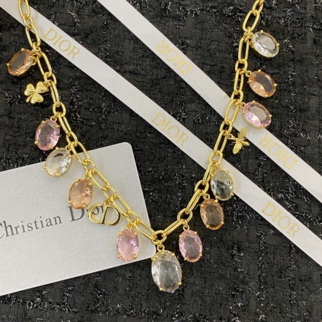 ディオール コピー ネックレス ロゴ 今年の最旬トレンドになる DIOR