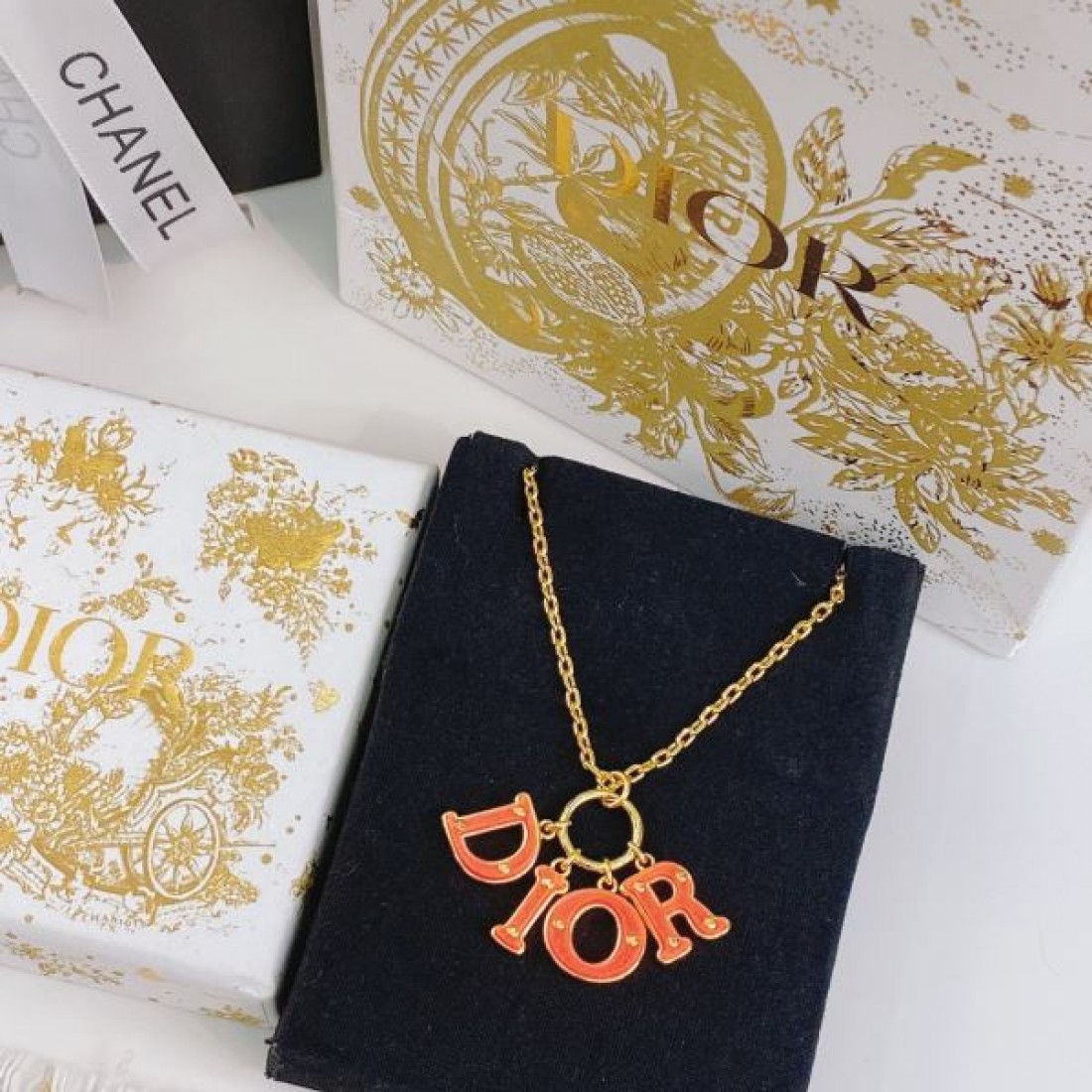 ディオール コピー ネックレス ロゴ 海外の顧客限定先行セール DIOR