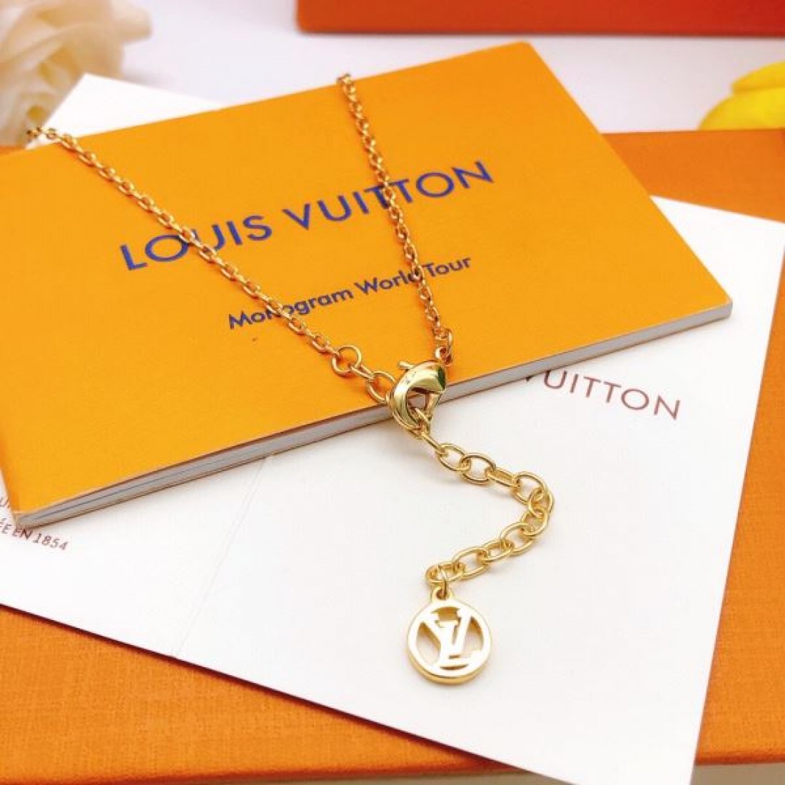 LOUIS VUITTON コピー ネックレス ロゴ 今年人気定番新作 ルイヴィトン