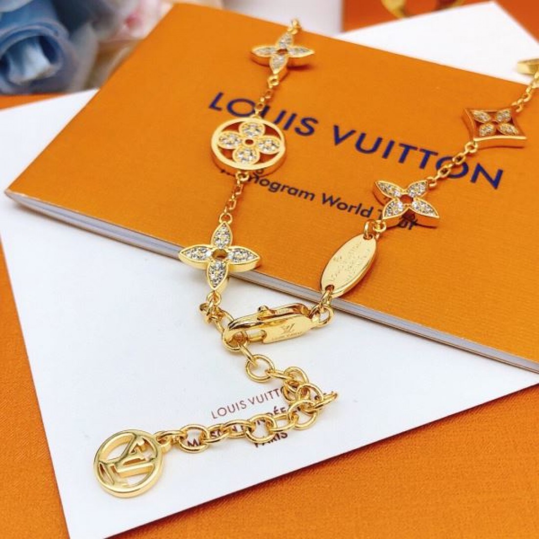 LOUIS VUITTON コピー ネックレス ロゴ 年末年始はセール ルイヴィトン