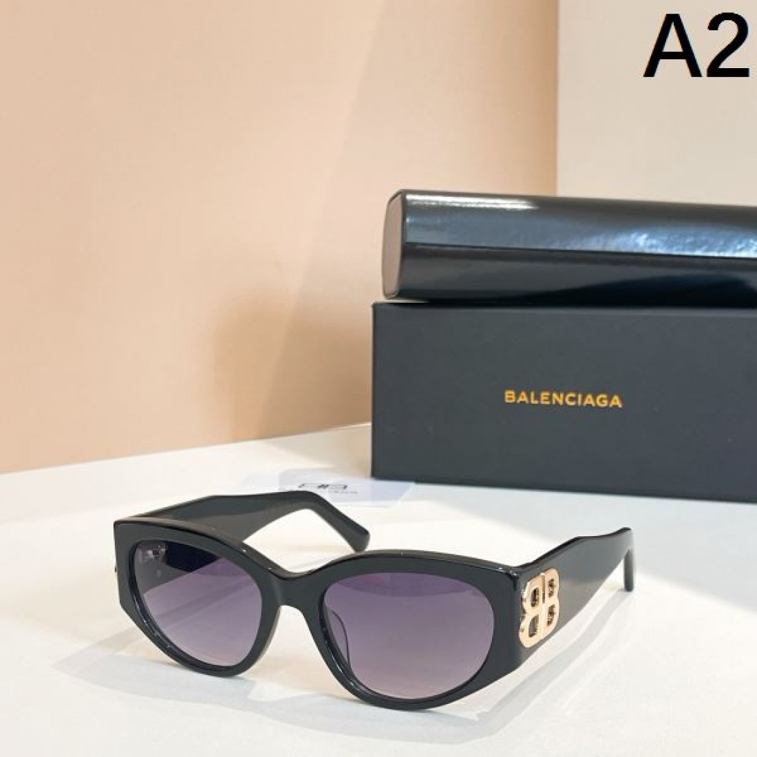 格別な存在感 BALENCIAGA スーパーコピー サングラス プレミアム感満載