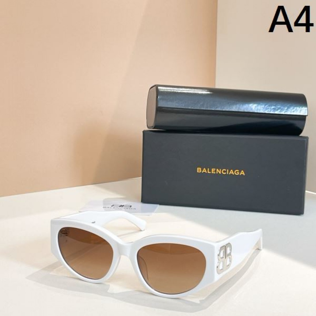 格別な存在感 BALENCIAGA スーパーコピー サングラス プレミアム感満載