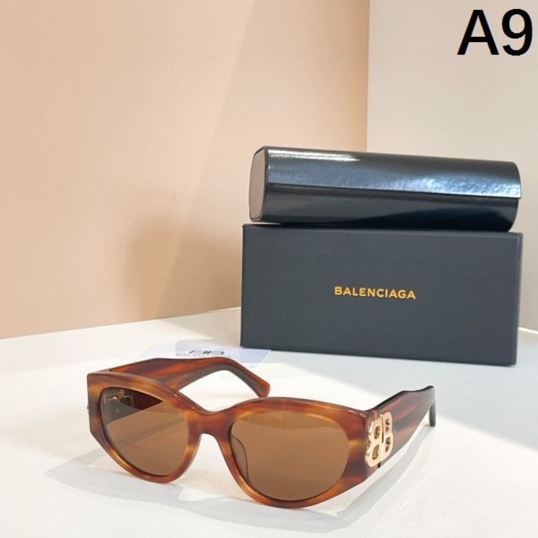 格別な存在感 BALENCIAGA スーパーコピー サングラス プレミアム感満載
