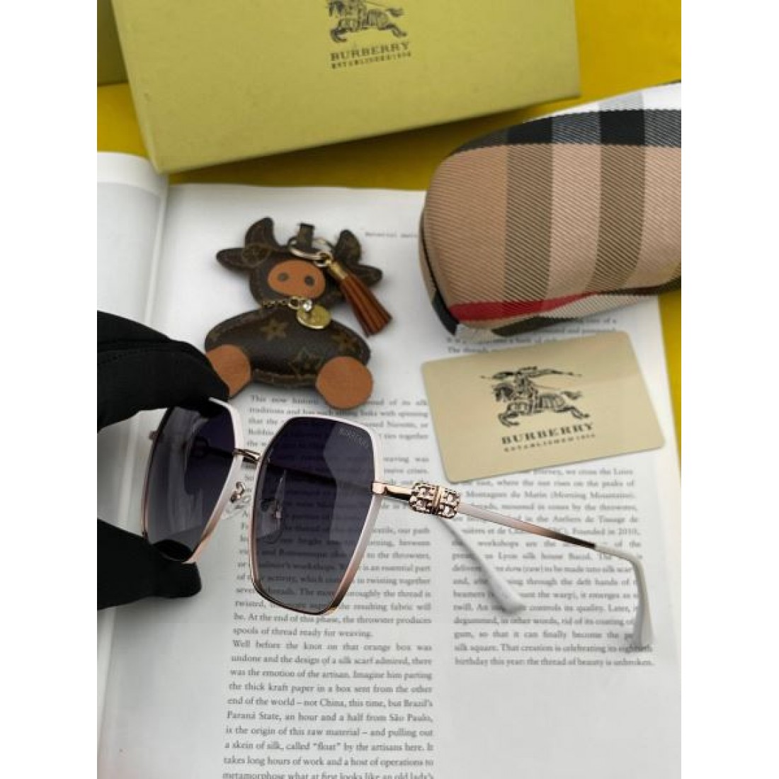 美シルエット実現 BURBERRY コピー サングラス 一目惚れアイテム