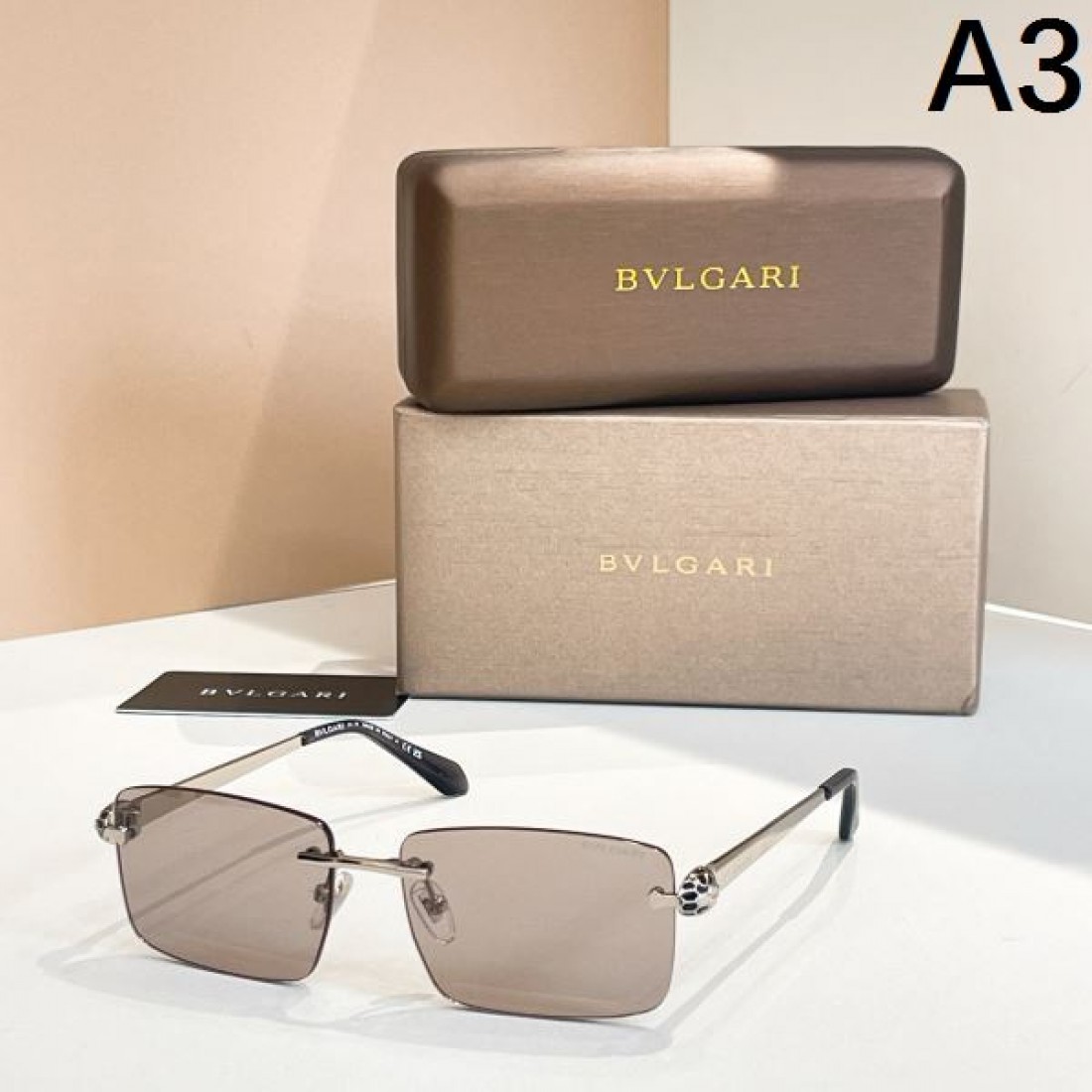 入手困難必至 BVLGARI コピー サングラス 売り切れ注意