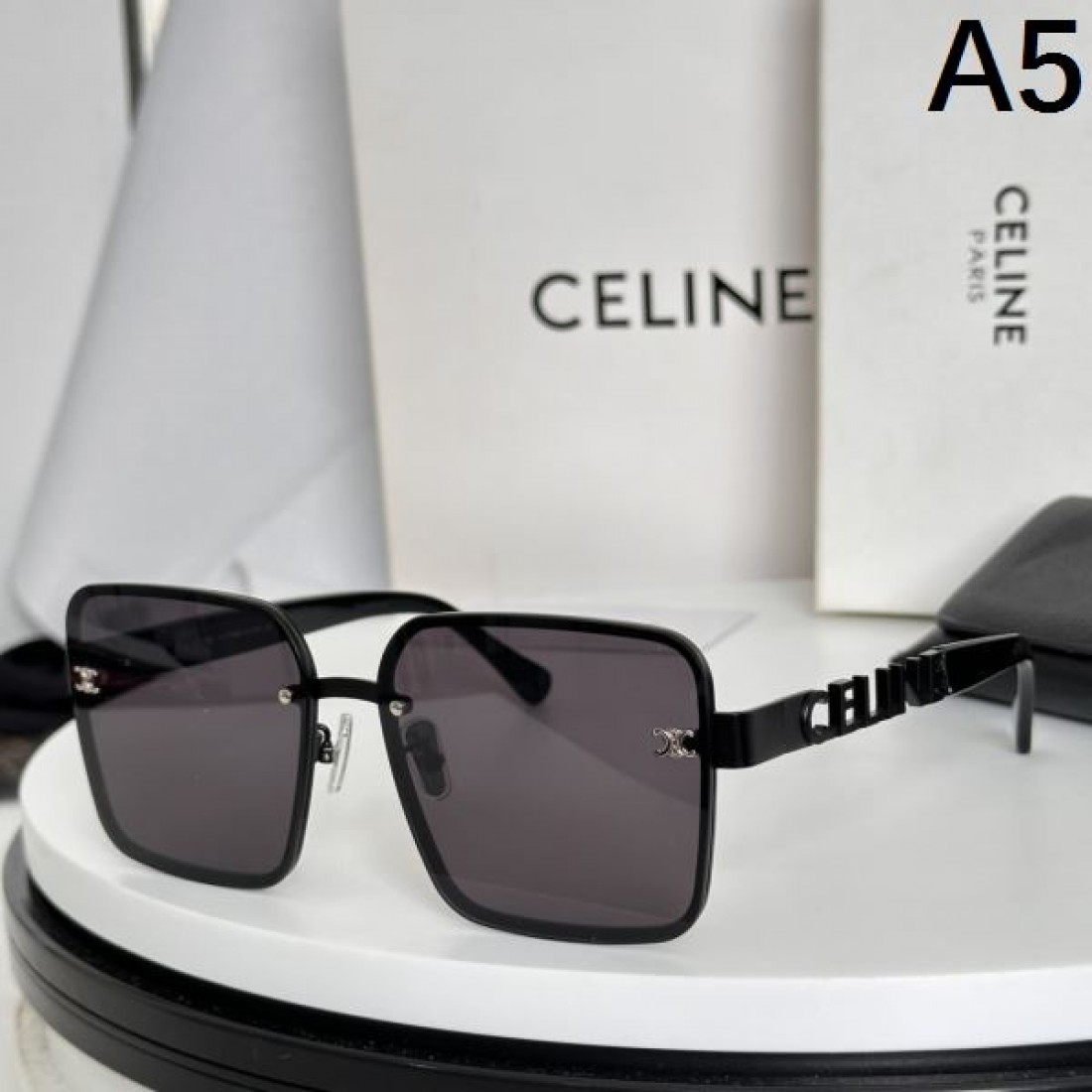  話題沸騰中 CELINE セリーヌ コピー サングラス 大人可愛い 高級感漂う