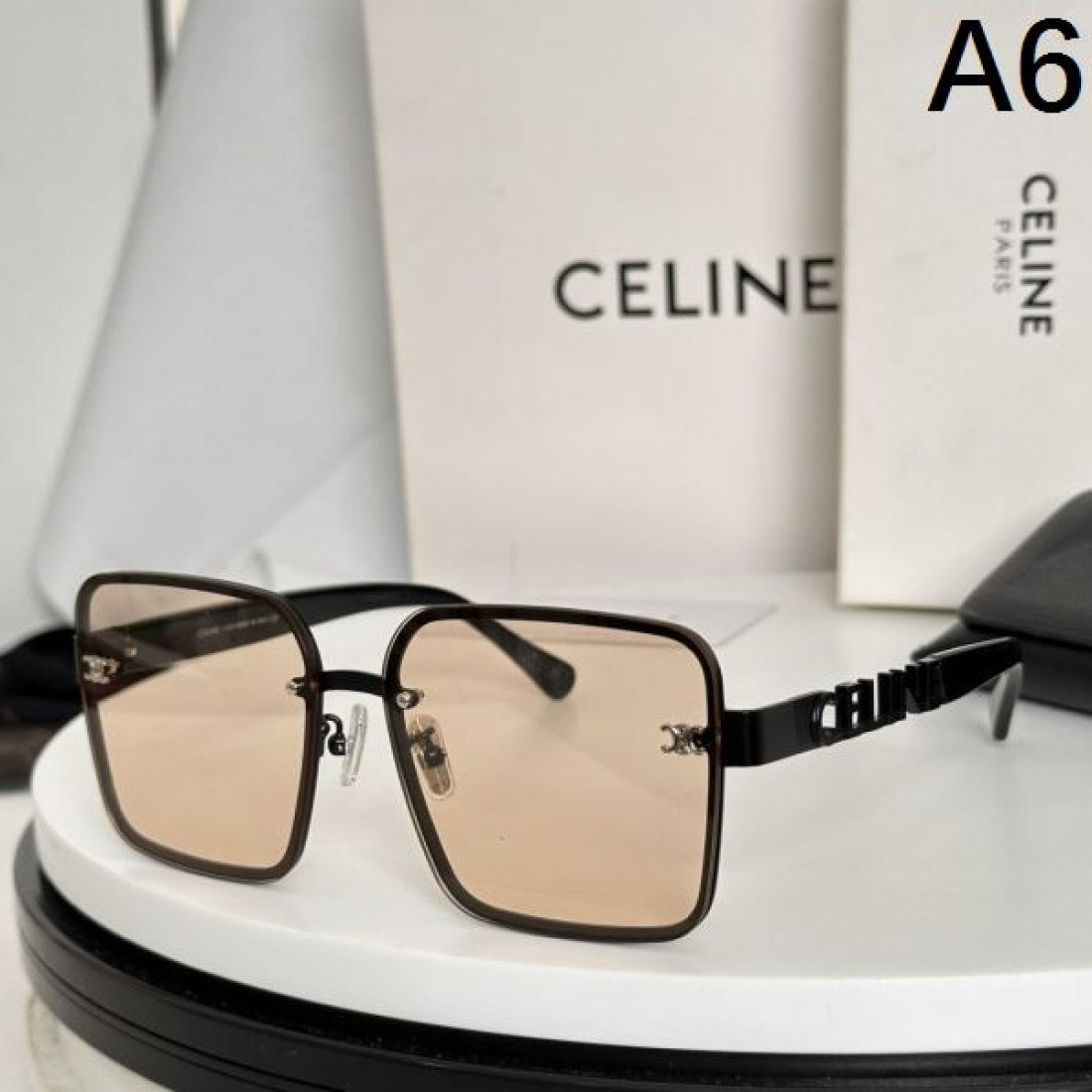  話題沸騰中 CELINE セリーヌ コピー サングラス 大人可愛い 高級感漂う