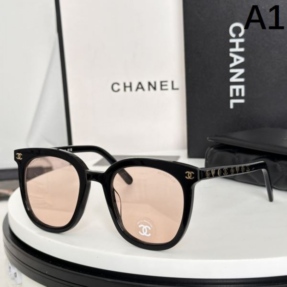 快適な お洒落な シャネル コピー サングラス 斬新な 軽やか CHANEL
