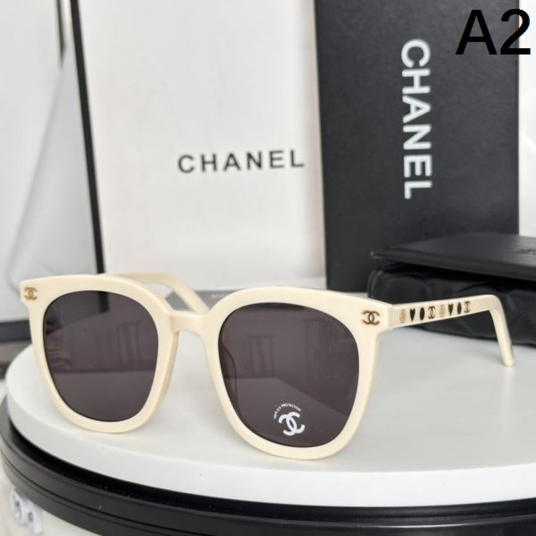 快適な お洒落な シャネル コピー サングラス 斬新な 軽やか CHANEL