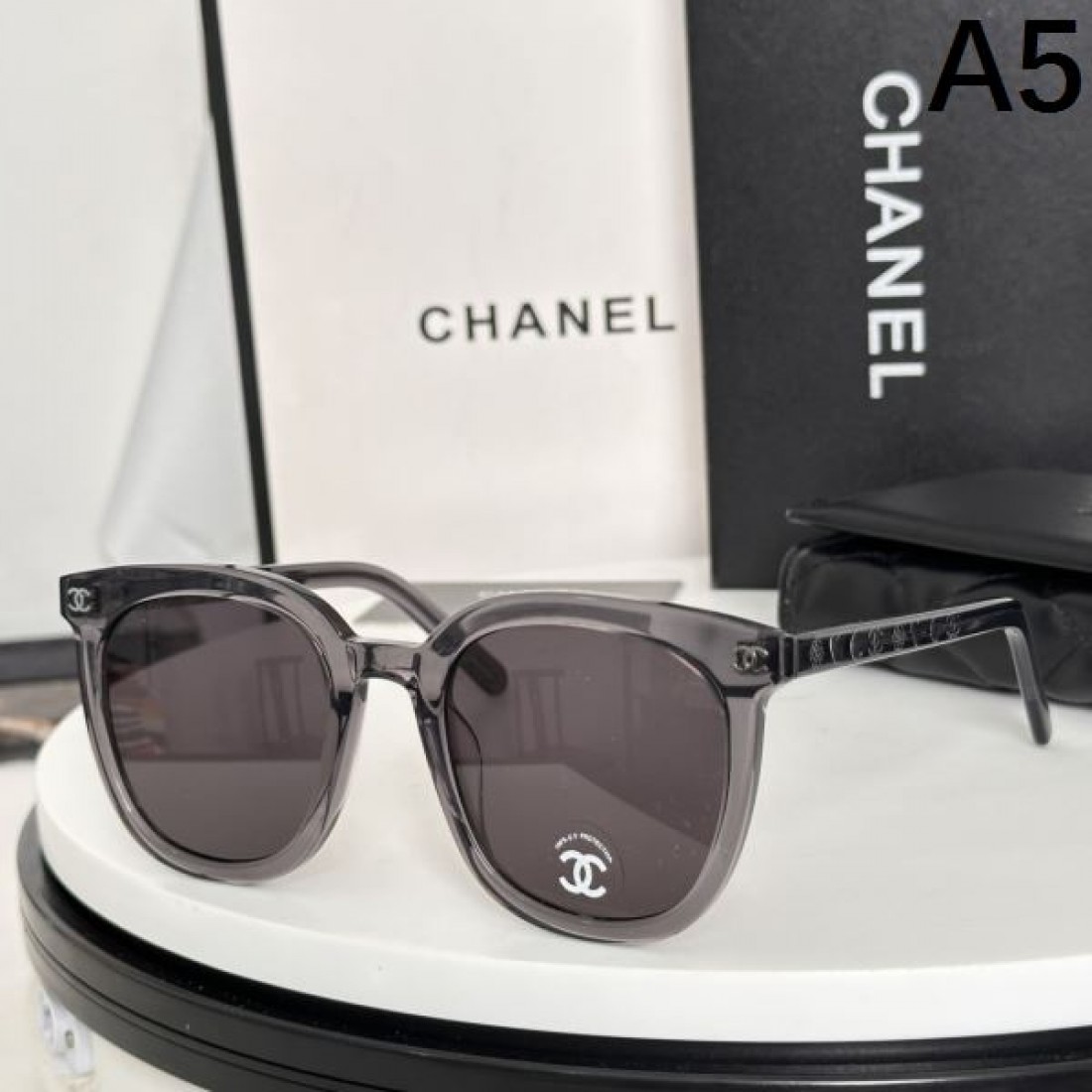 快適な お洒落な シャネル コピー サングラス 斬新な 軽やか CHANEL
