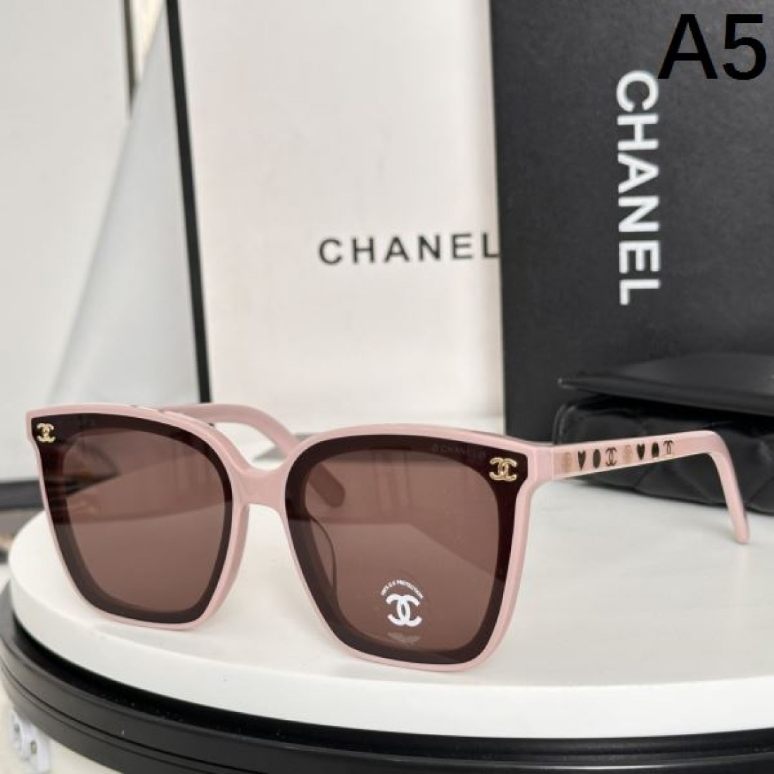 シャネル コピー サングラス CHANEL 大人可愛い 華やか 魅力的な