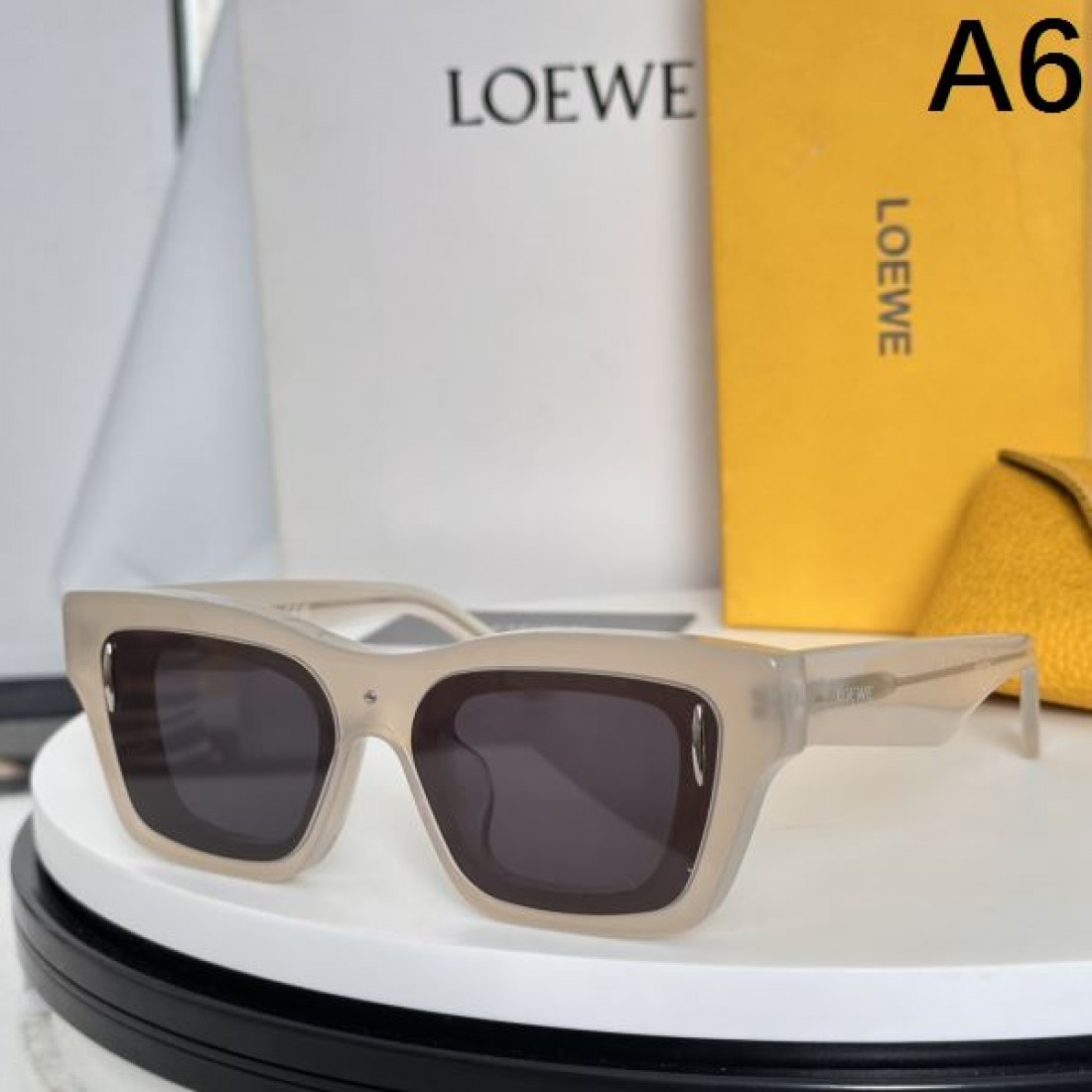 機能的な 最新トレンドファッション新着 LOEWE ロエベ コピー サングラス