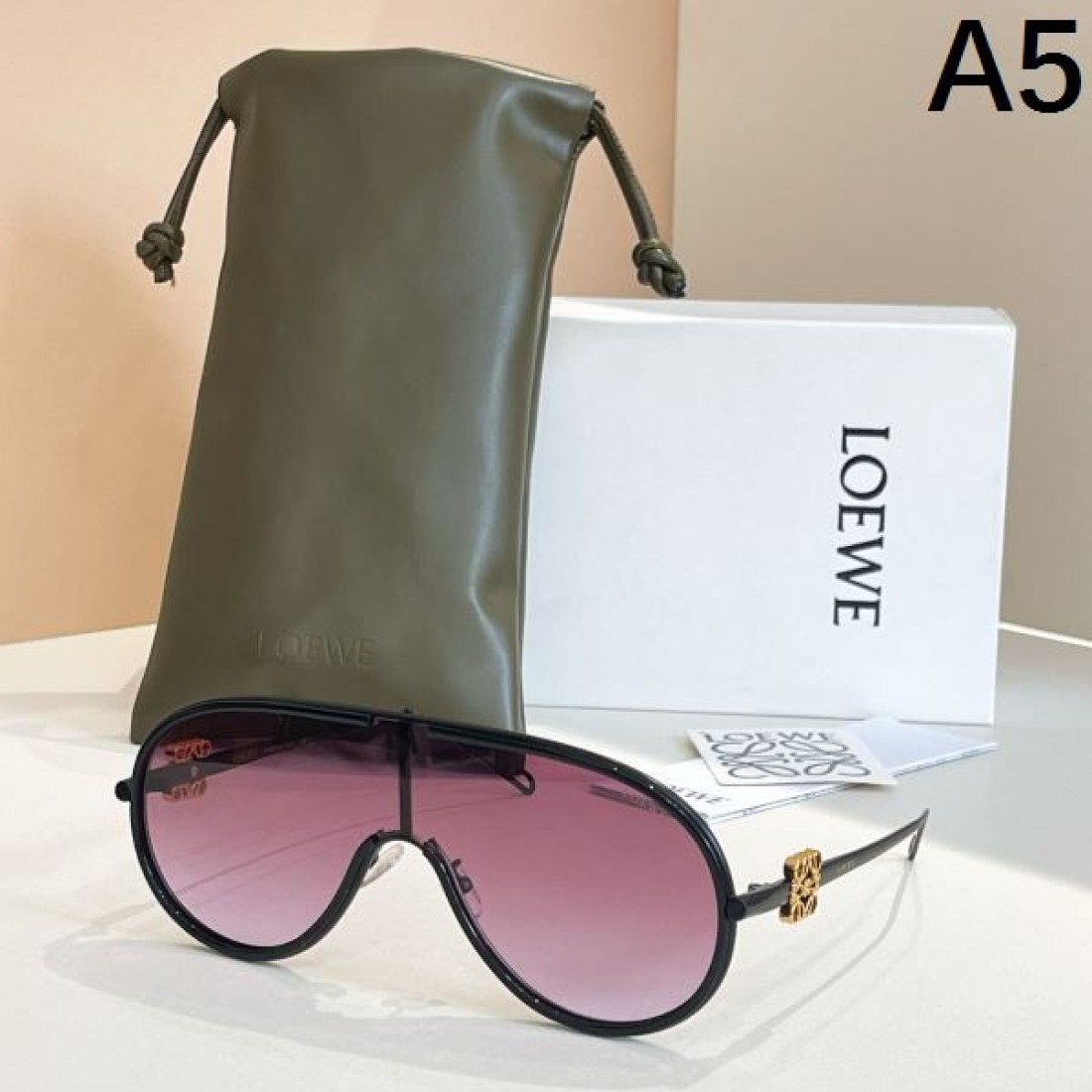 爆発的人気 オシャレ度がアップ 華やか LOEWE ロエベ スーパーコピー サングラス