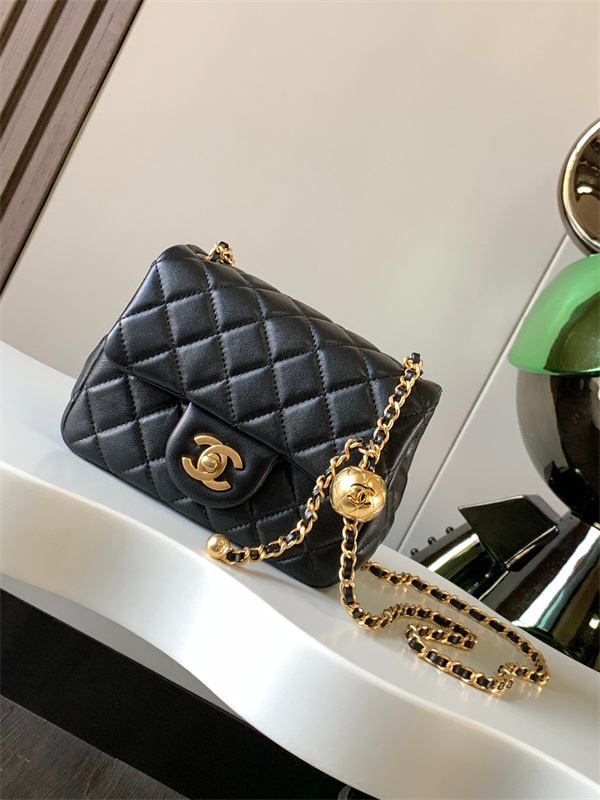   エレガンスと存在感を同時に叶える——CHANEL コピー リュクス ショルダーバッグ