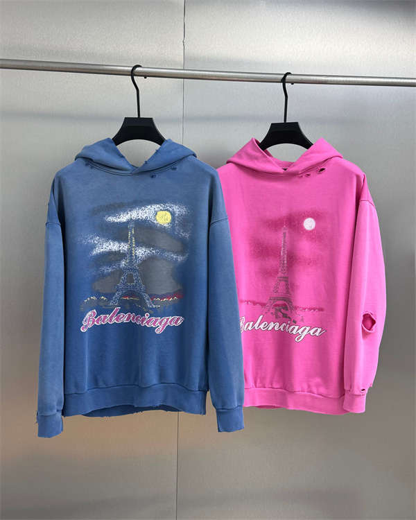   BALENCIAGA コピー パーカー― エッフェル塔プリントが煌めくアートパーカー