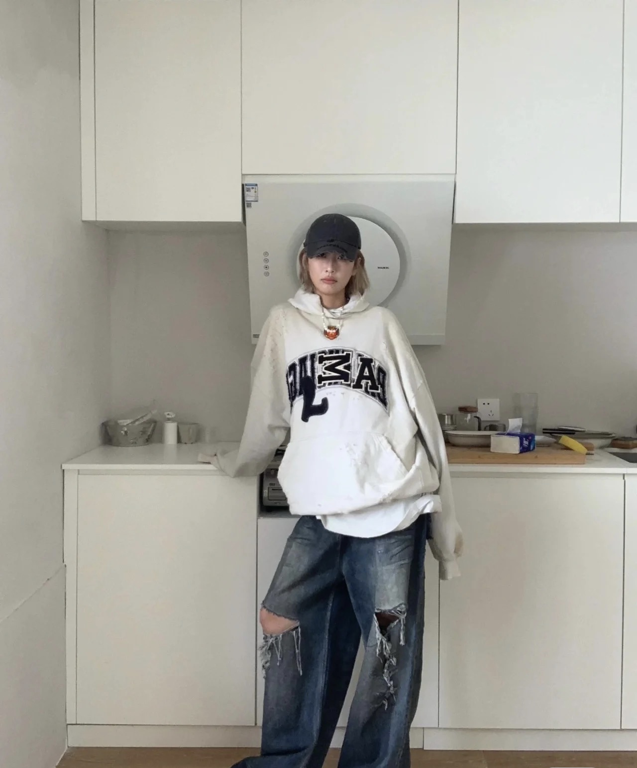   Balenciaga のパワーで、日常をスタイリッシュに彩る