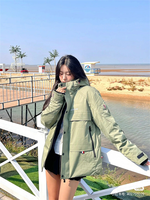    アウトドア機能とラグジュアリーの融合 ——モンクレール コピー ダウンジャケット