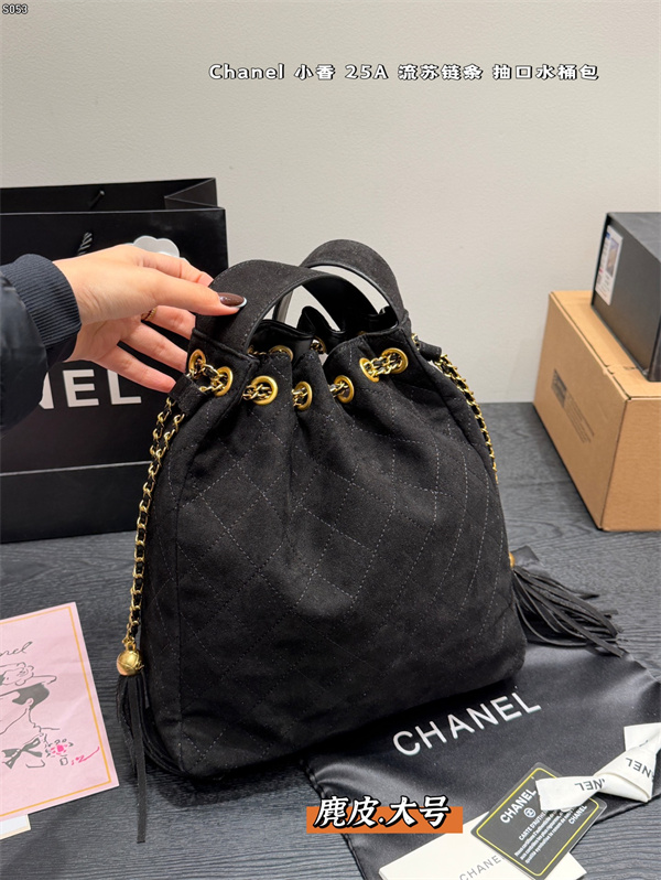   気品と遊び心が共存する——CHANEL コピー バッグが魅せるラグジュアリーの進化