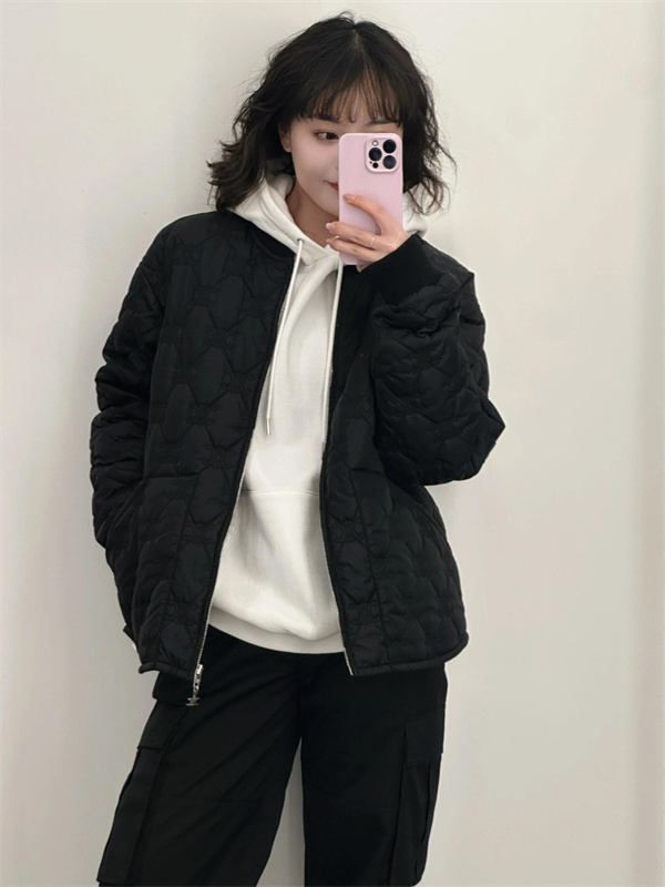   洗練されたミニマリズム——セリーヌ コピー ジャケットで叶える上品ストリートスタイル