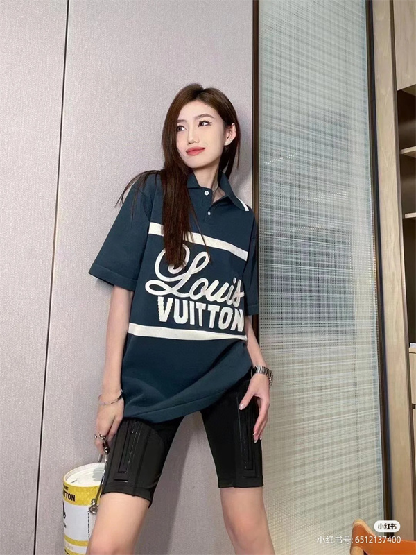   ルイヴィトンLOUIS VUITTON スーパーコピー、新作Tシャツコレクションを発表！個性的なデザインで注目を集める