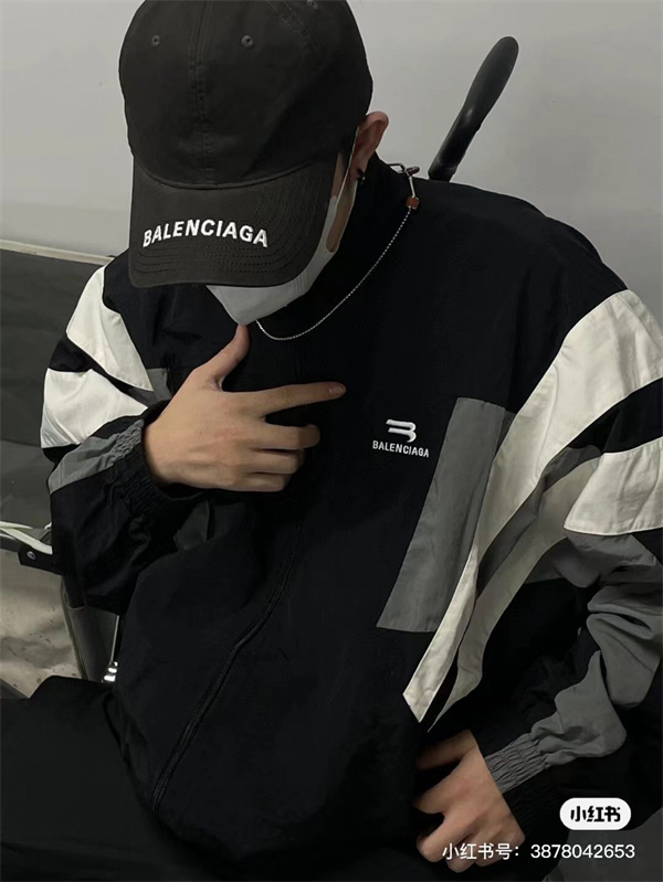   バレンシアガ（BALENCIAGA)  スーパーコピー新作ジャケットが登場！スポーティとモードが融合する究極のアイテム