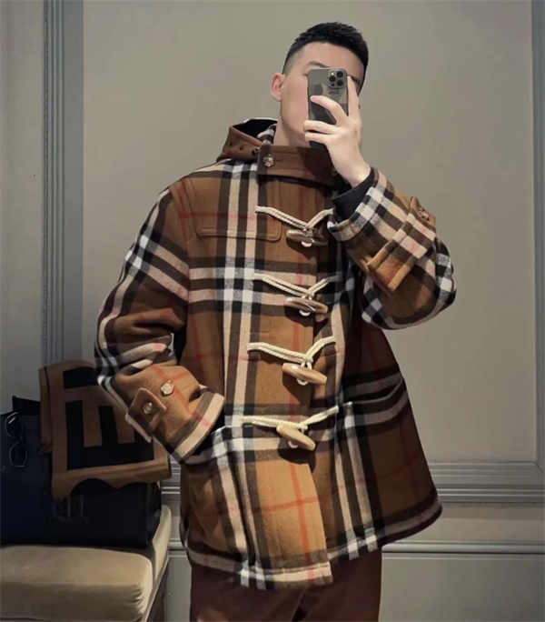   秋冬にぴったり！バーバリー(BURBERRY) 偽物 チェックジャケットが今シーズンのマストアイテムに