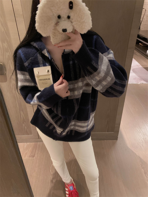   バーバリー(BURBERRY) スーパーコピー のチェックジャケットで冬のおしゃれを格上げ