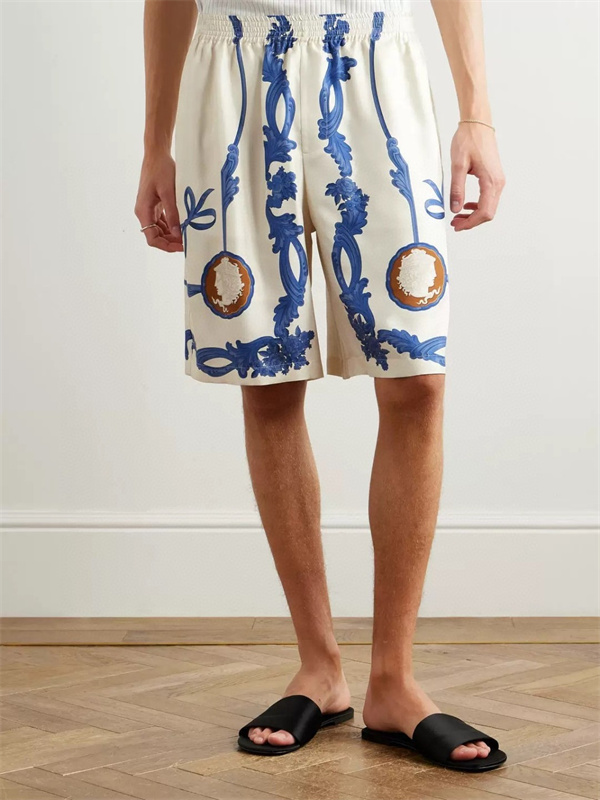 ヴェルサーチェ (VERSACE)スーパーコピー ハーフパンツ – 夏を彩るエレガンスな一品