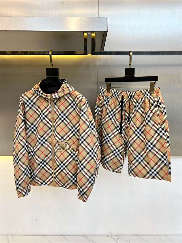 クラシックなチェック柄で差をつける！BURBERRY スーパーコピーのセットアップで上品カジュアルスタイルを楽しんで