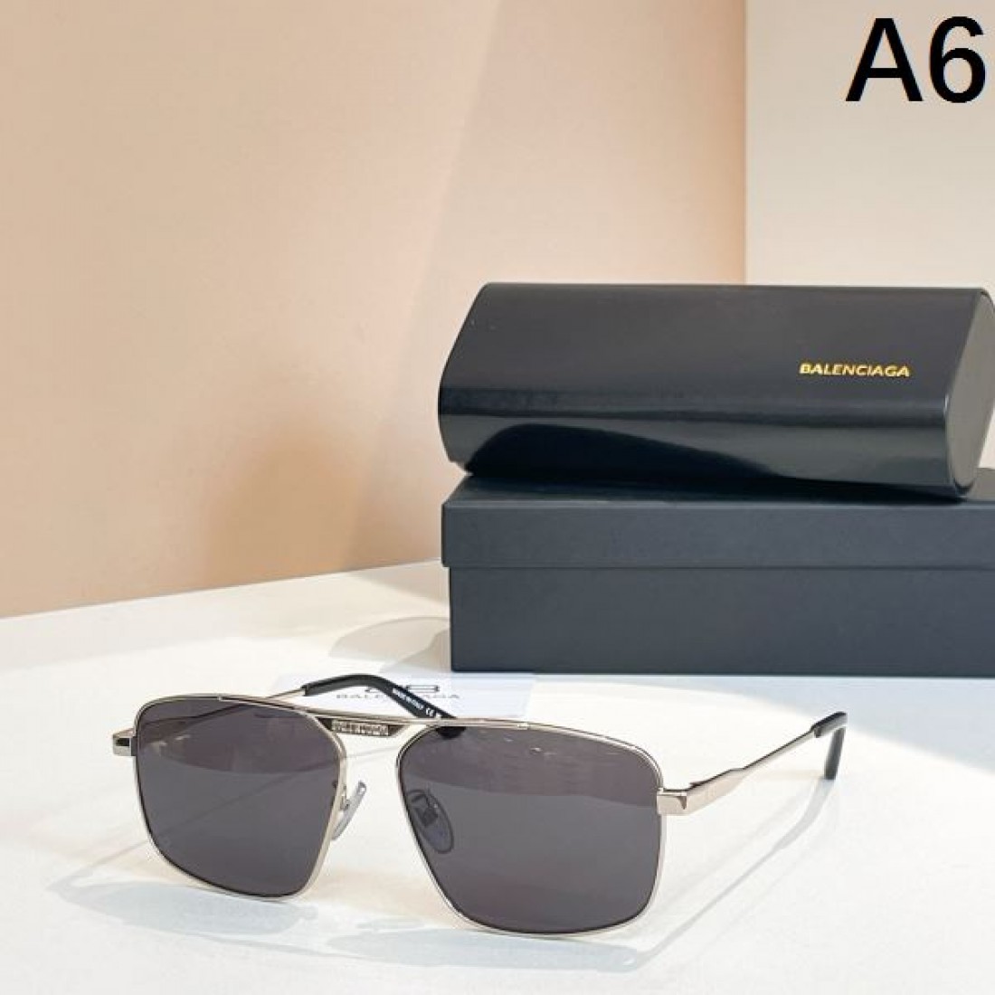 今季イチオシ BALENCIAGA バレンシアガ コピー サングラス 季節感たっぷり