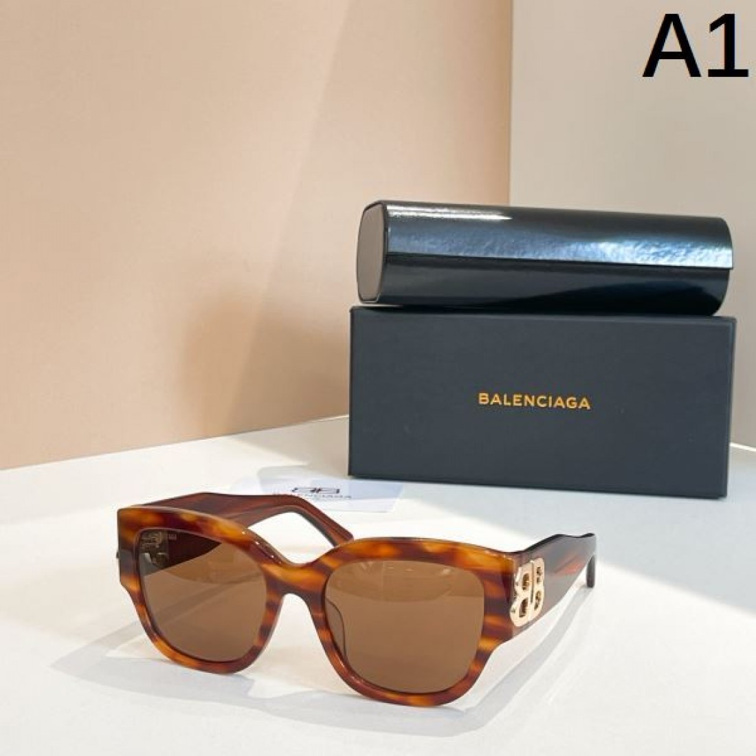 リピート率高め BALENCIAGA バレンシアガ コピー サングラス 夏の最旬スタイル