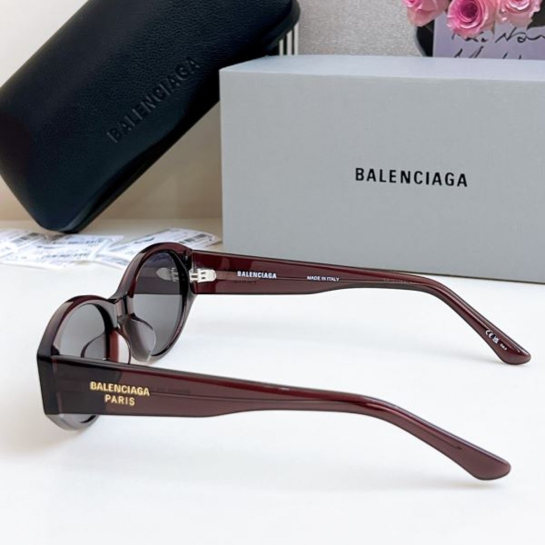 SNS映え間違いなし BALENCIAGA バレンシアガ コピー サングラス 売り切れ必至