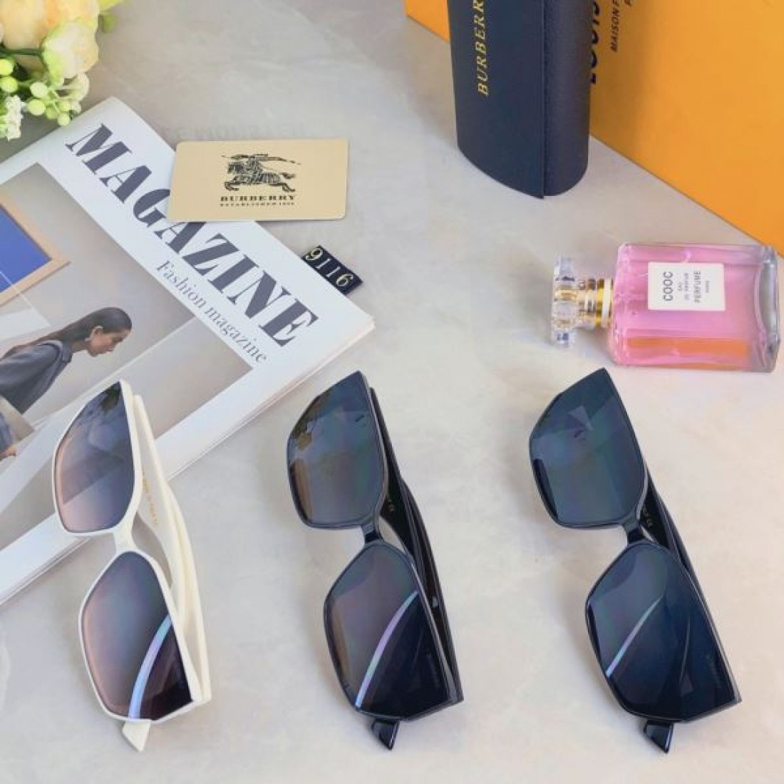 この夏を彩る BURBERRY バーバリー コピー サングラス クリスマス限定
