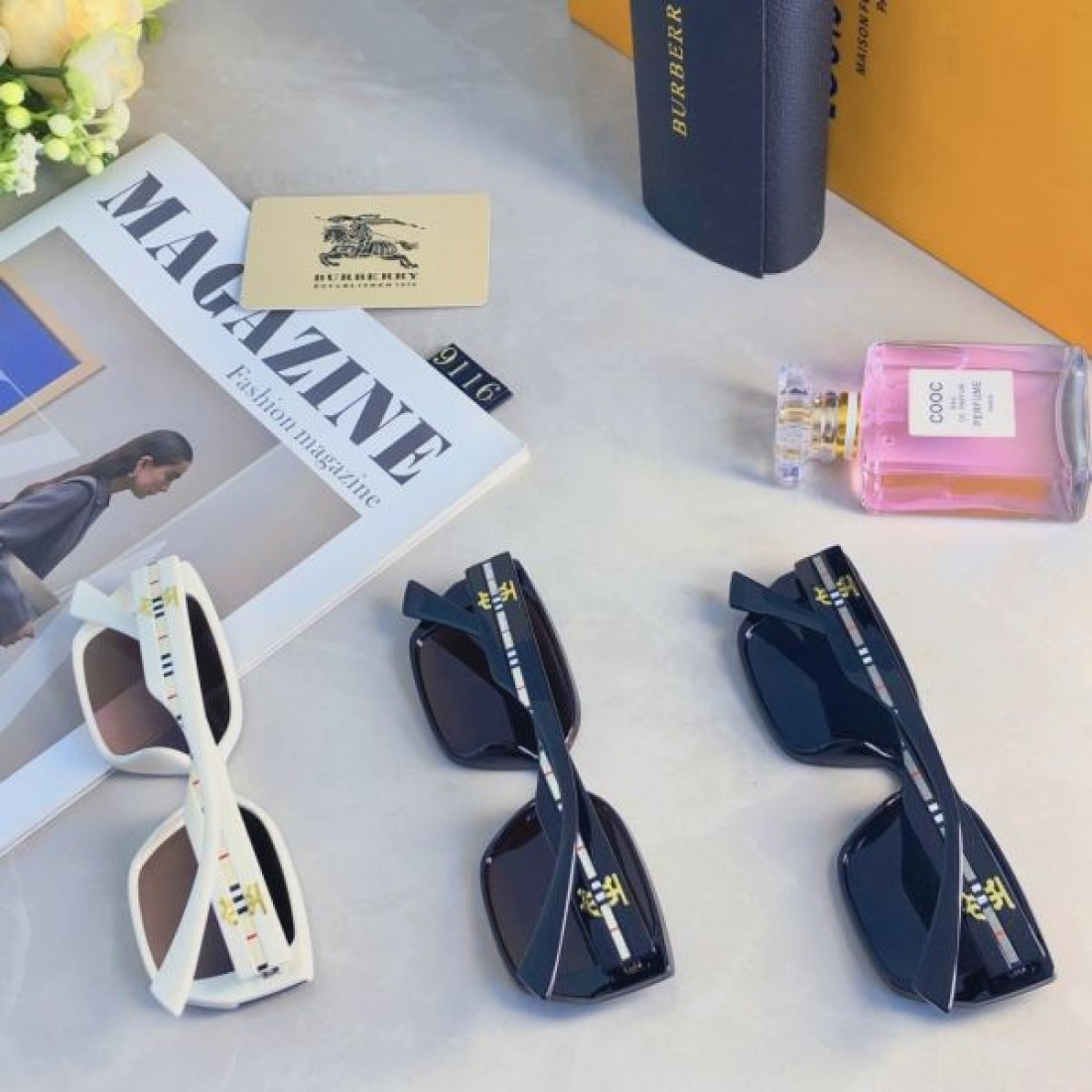 この夏を彩る BURBERRY バーバリー コピー サングラス クリスマス限定