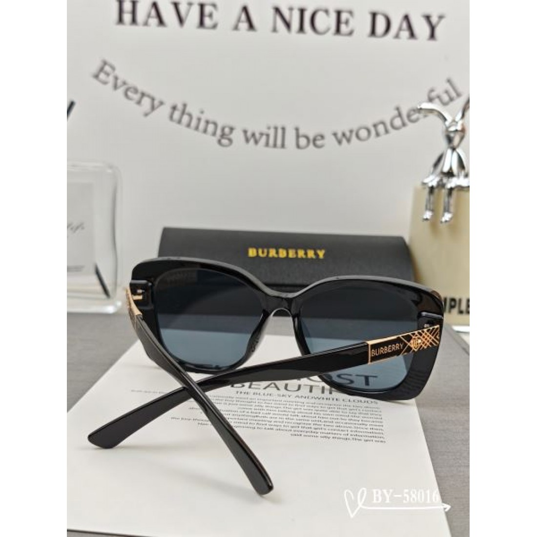 春の新生活にぴったり BURBERRY バーバリー コピー サングラス 新春初売り