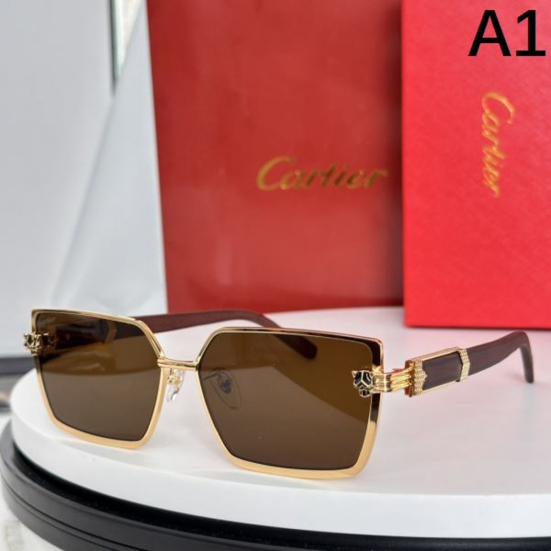 秋のお洒落コーデ CARTIER カルティエ コピー サングラス 新春初売り