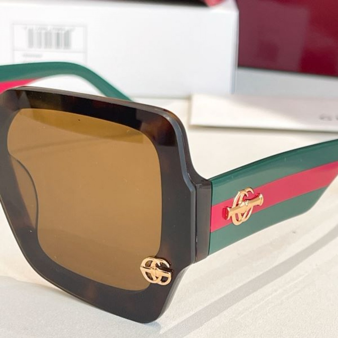 ラグジュアリー感満載 GUCCI グッチ コピー サングラス こだわり抜かれた逸品
