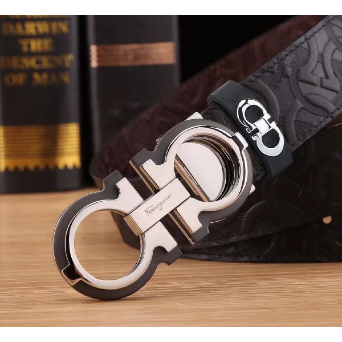 スタイリッシュで洗練された サルヴァトーレ コピー ベルト FERRAGAMO