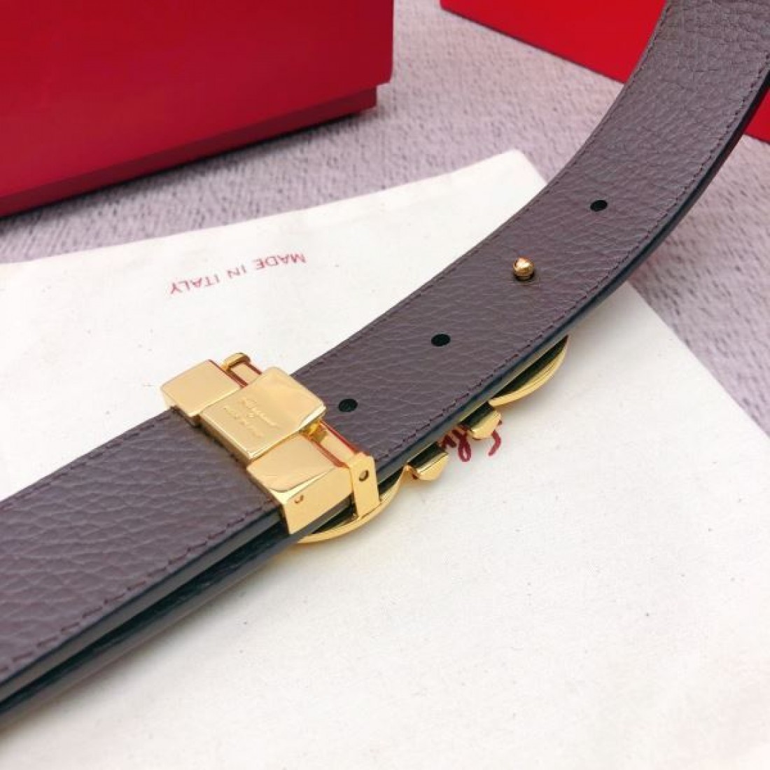スタイリッシュな サルヴァトーレ コピー ベルト上質感 FERRAGAMO
