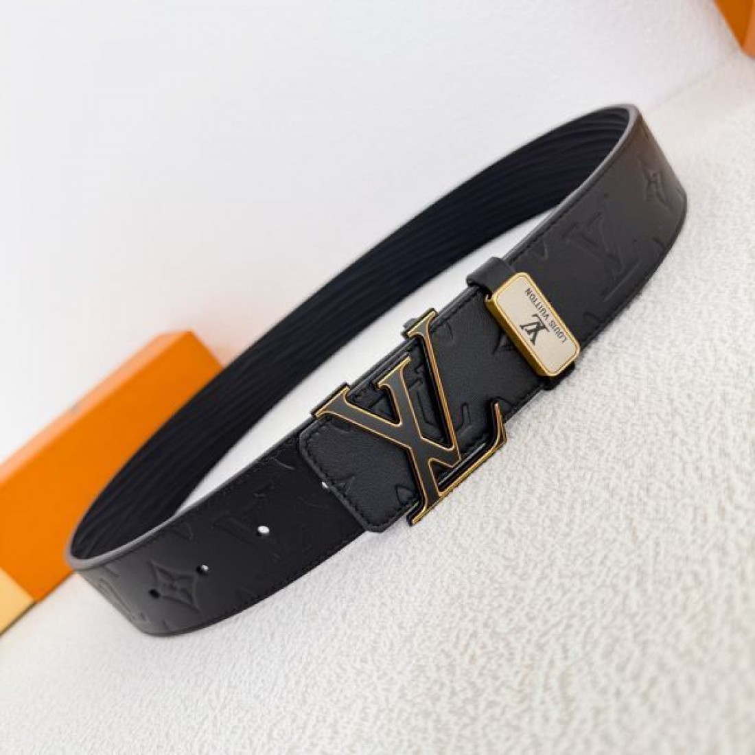  クラシックな スマートな 上質な LOUIS VUITTON ルイヴィトン コピー ベルト