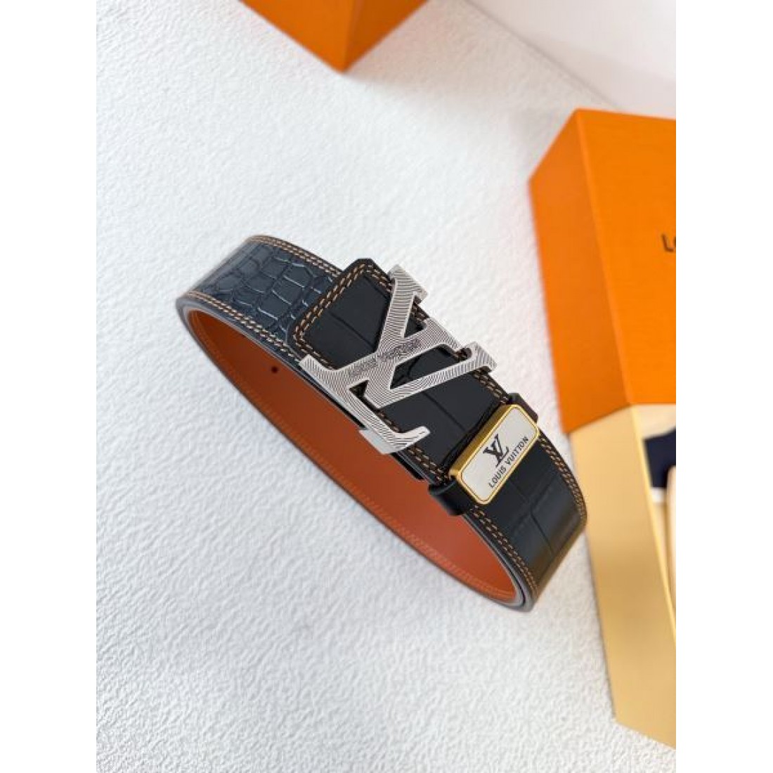 LOUIS VUITTON ルイヴィトン コピー ベルト スタイリッシュな 柔らかい