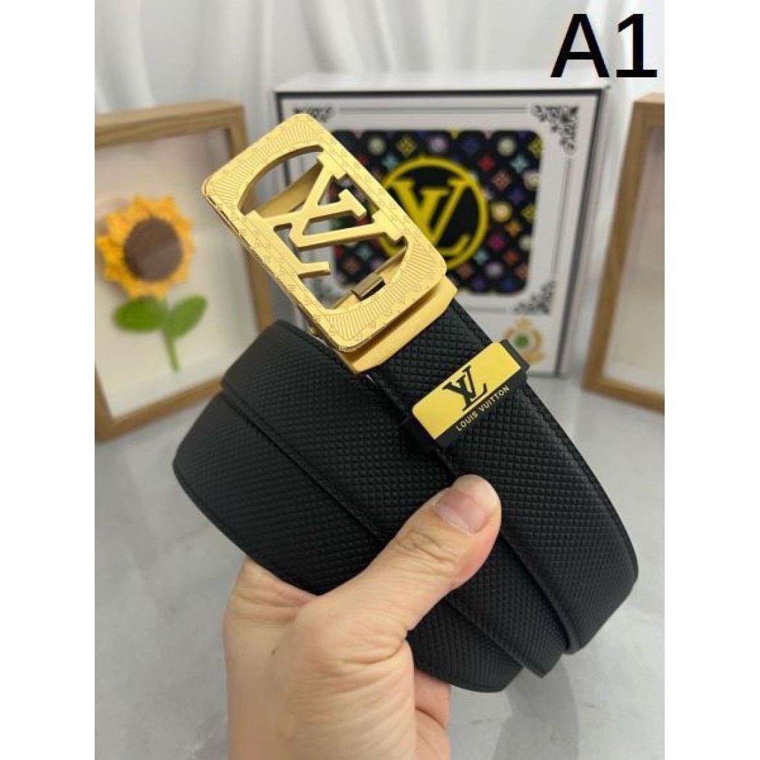 エレガントな 上質な ルイヴィトン コピー ベルト お洒落な LOUIS VUITTON