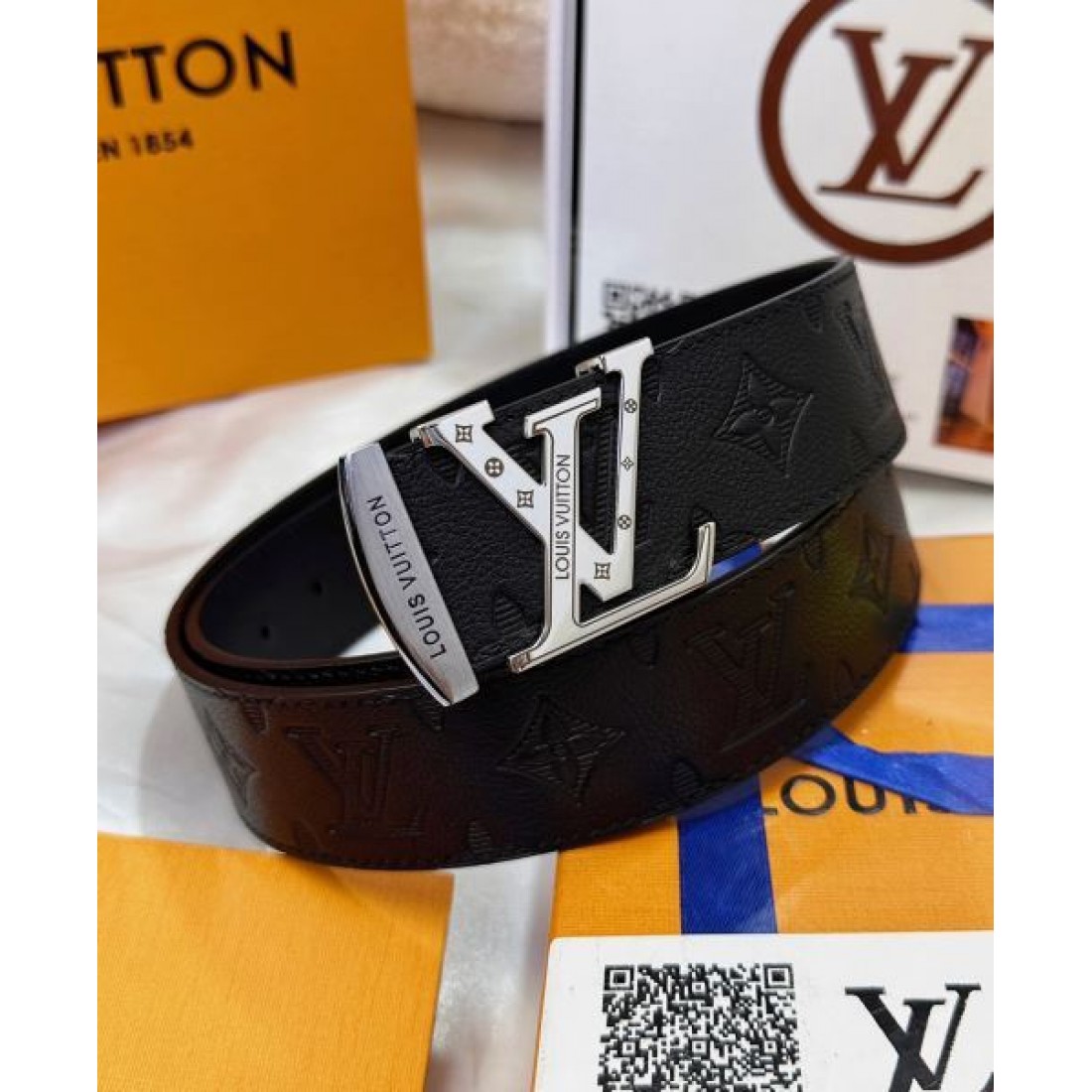 洗練された スタイリッシュな LOUIS VUITTON ルイヴィトン コピー ベルト