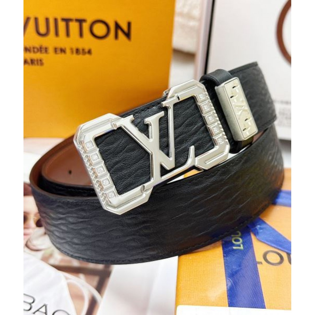 スマートな フォーマルな 上質な LOUIS VUITTON ルイヴィトン コピー ベルト