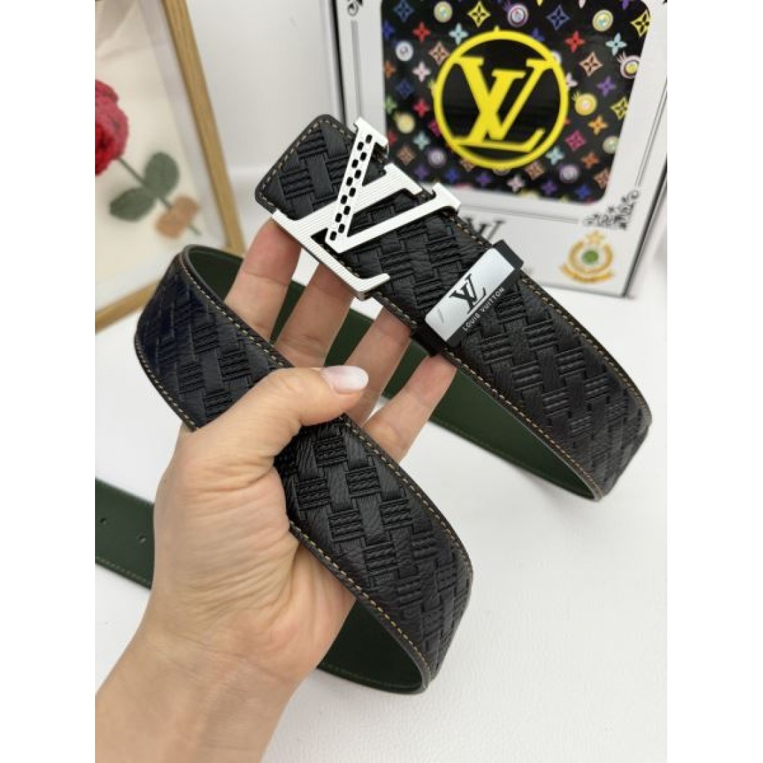上品な 高級感のある LOUIS VUITTON ルイヴィトン コピー ベルト