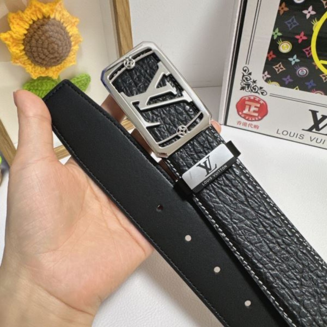 クラシックな 高級感のある LOUIS VUITTON ルイヴィトン スーパーコピー ベルト